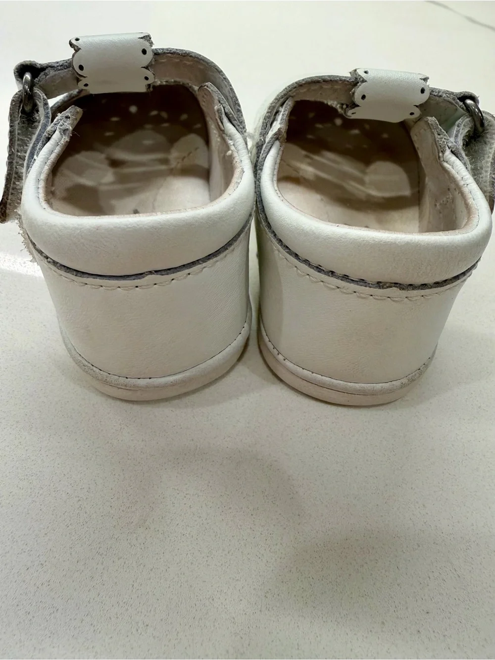 L'Amour Angel Baby DOTTIE SCALLOPED T-STRAP SHOES size 2